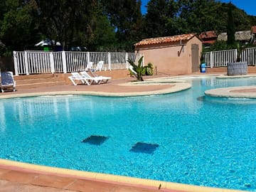 Swimming pool (added by manager 09 Apr 2020)
