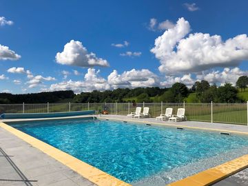 Heated swimming pool of 7x14 metres (added by manager 27 Nov 2019)