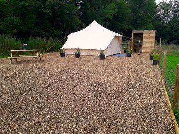 Bell tent exterior (added by manager 20 Jul 2022)