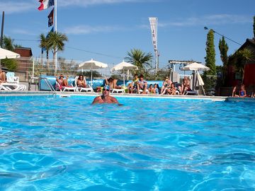Relax in the pool