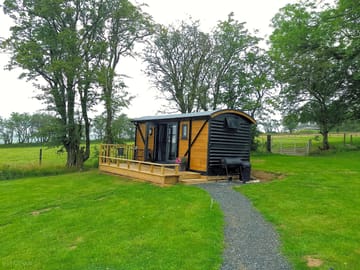 Top cabin (added by visitor 29 Jul 2019)