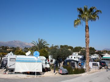 Camping located between the sea and the mountains (added by manager 14 Jan 2016)