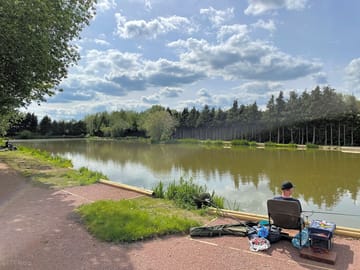 Fishing on the Mallard pool, one of five lakes (added by manager 10 Jun 2021)