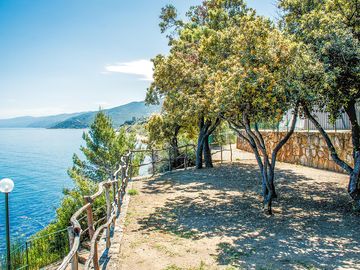 Terrazze sul mare per le tende