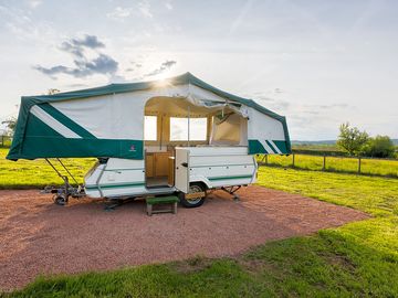 Trailer tent