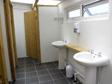 Free showers and toilets