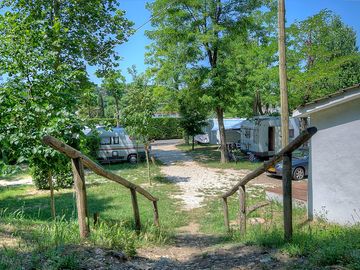 Tent pitches