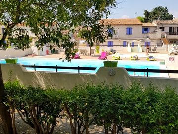 Pool and sun terrace