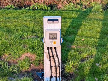 Electric hook-up and water
