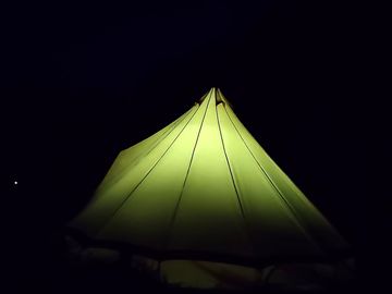 Wild glamping