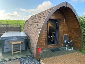 Camping pod and hot tub