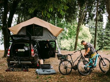 Roof tent pitch