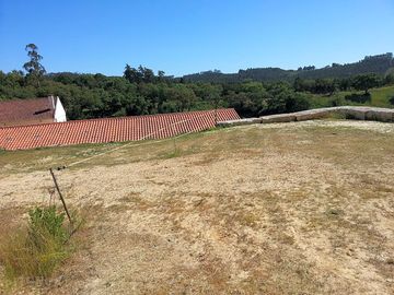 Fully-serviced grass and earth tent or motorhome pitch