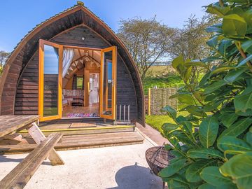 Deluxe Wigwam outside