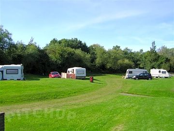 Kinnego marina caravan park