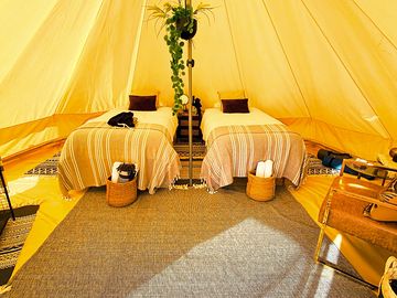 Have your luxury glamping tent set as a twin, queen, tripple or quad!