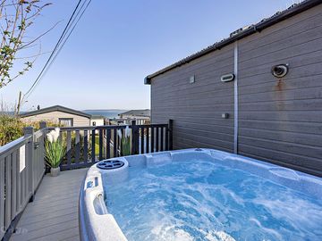 Curlew hot tub