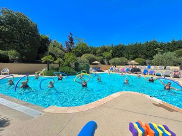 Cours d'aquafun de juin à septembre dans notre piscine