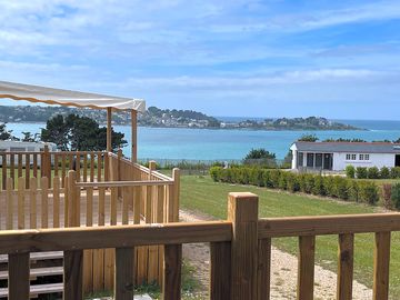 Terrace with sea views