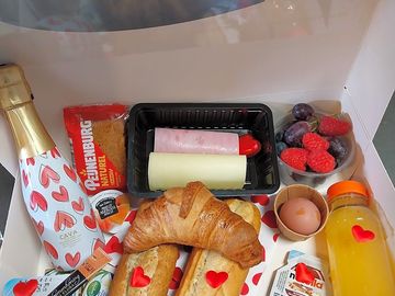 Takeaway sandwiches