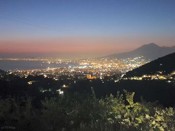 Panorama del Golfo di Napoli e Vesuvio