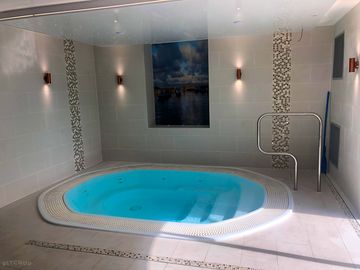 Spa pool
