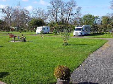 Caravans and motorhomes welcome