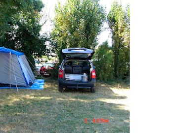 emplacement nu pour tente, caravane ou camping car