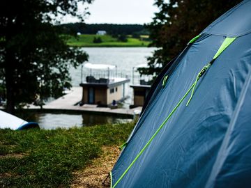 Lake view pitch