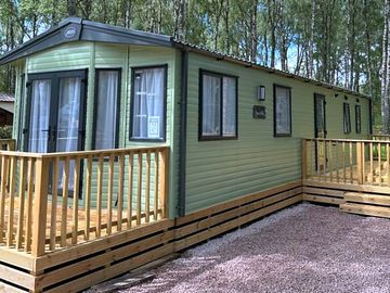 Static 600. 3 bedroom caravan holiday home. Sleeps up to 6.