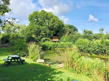 The loft by the pond
