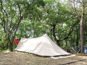 Plenty of space for large tents