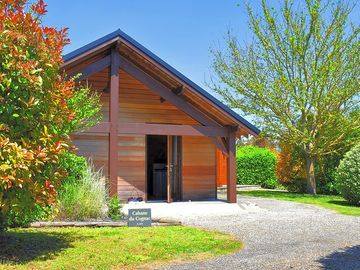 Cognac lodge