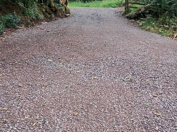 Entrance track
