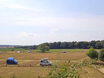 Glorious views across the hampshire countryside & the south downs