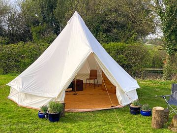 Phantom bell tent