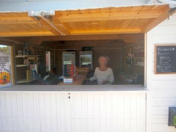 Bar 10 minutes' walk away