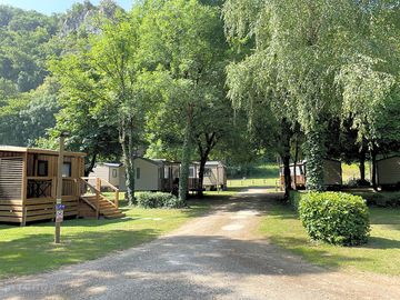 Une allée du camping