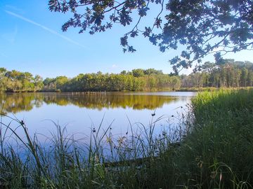 The nearby Mousterlin marsh