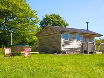 Cabin with hot tub