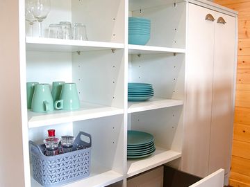 Cutlery, crockery and glassware provided