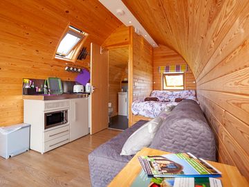 Pod living and sleeping space
