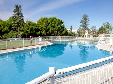 Outdoor swimming pool