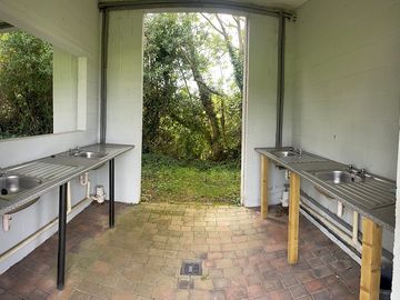 Washing-up area