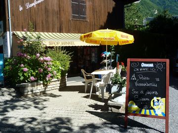 Grocery store on site