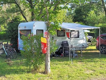 Emplacement camping Le Val de Cesse