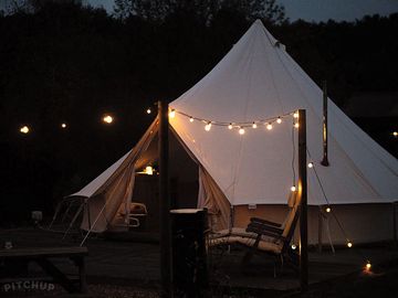 Sweethills is transformed in the evening with festoon lighting creating the perfect atmosphere