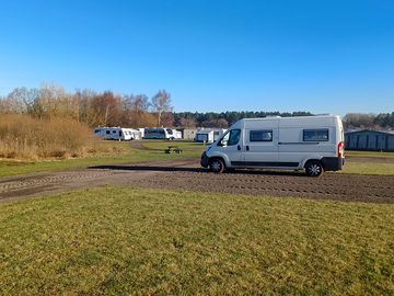Lakeside XL pitches