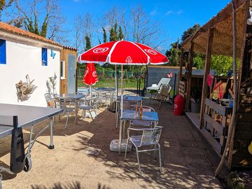Bar with alfresco seating