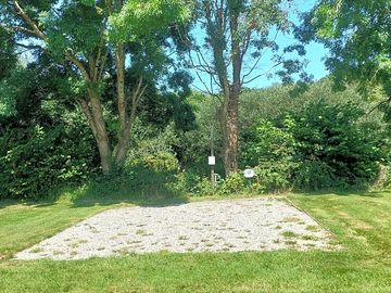 Electric gravel pitch
